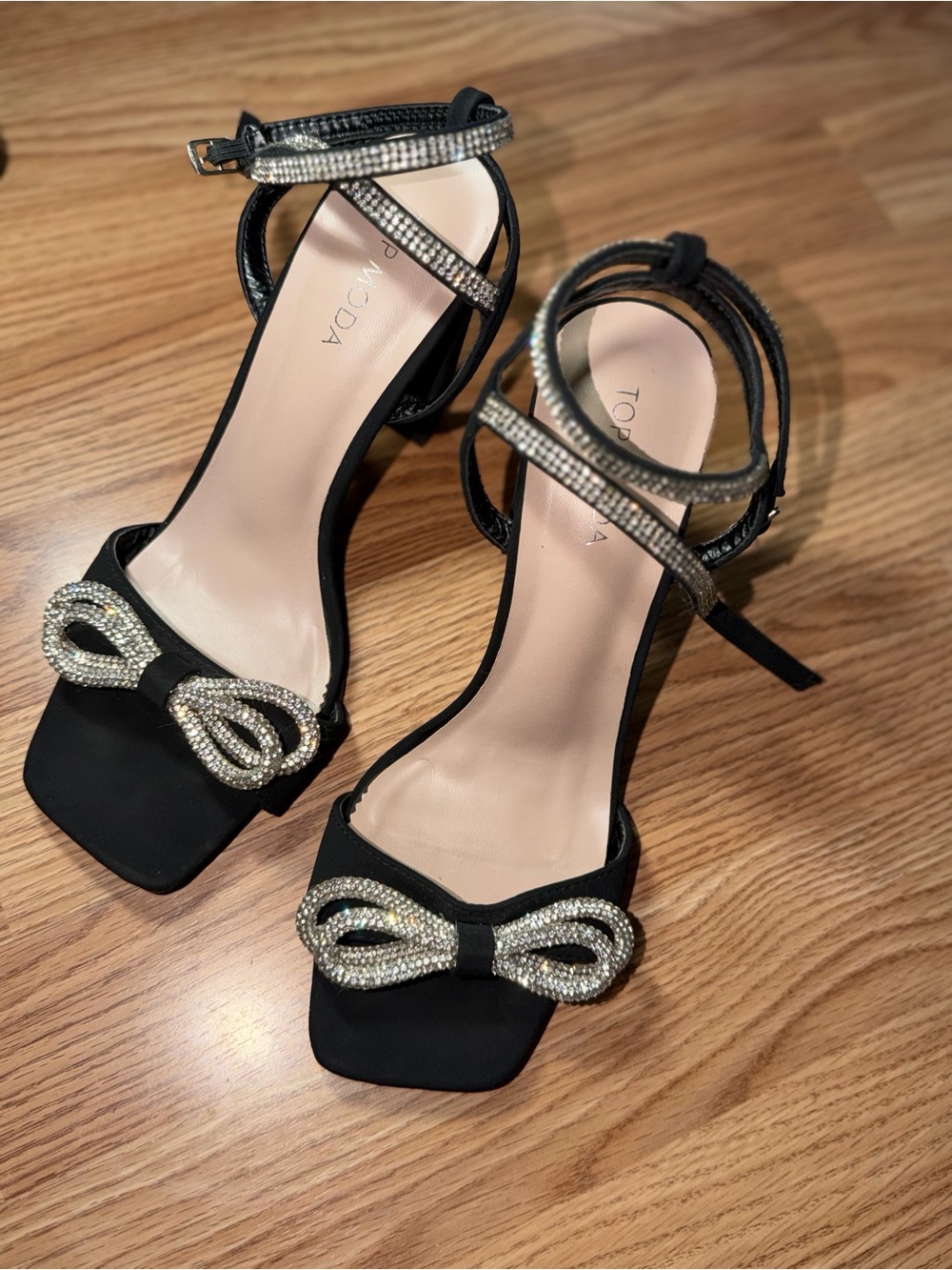 TOP Moda Black Strappy Crystal Bow Heels